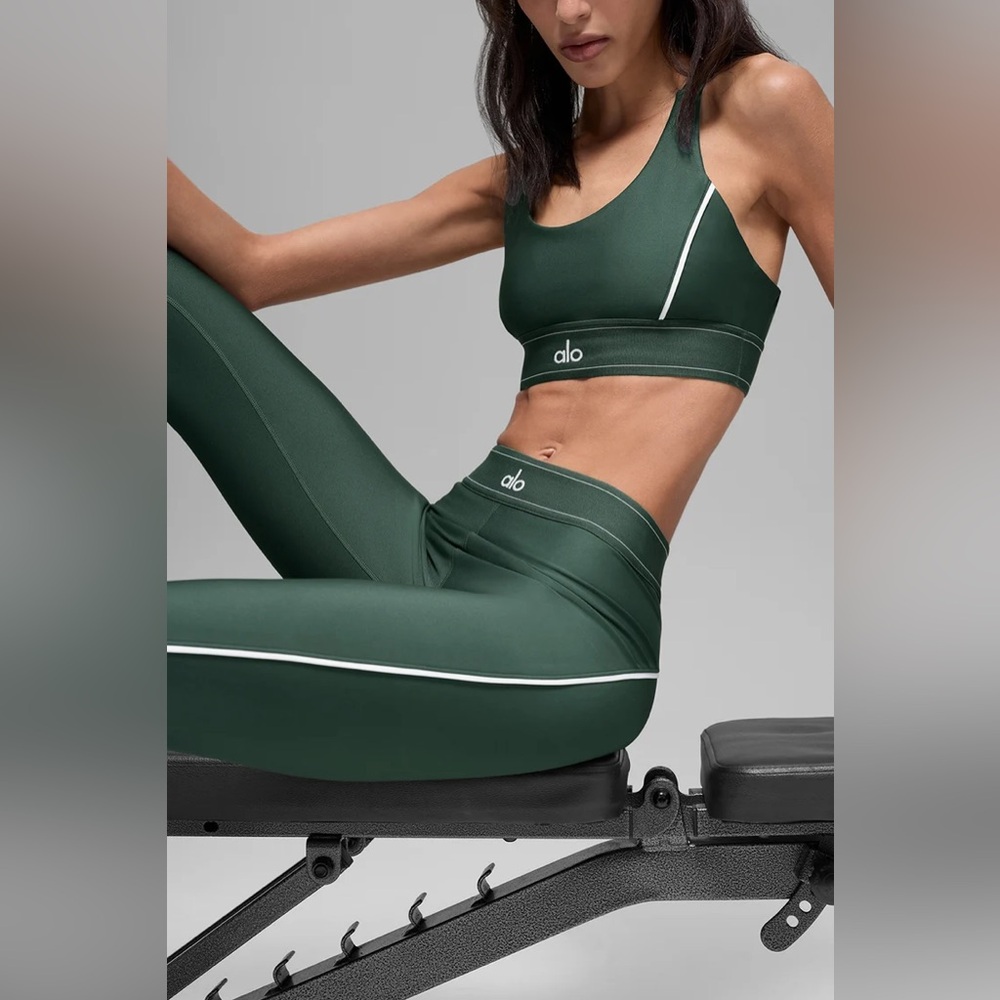 Alo Yoga Airlift Suit Up Bra Clover Green/White M - Picture 4 of 8